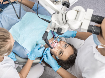 علاج وتجميل اللثة